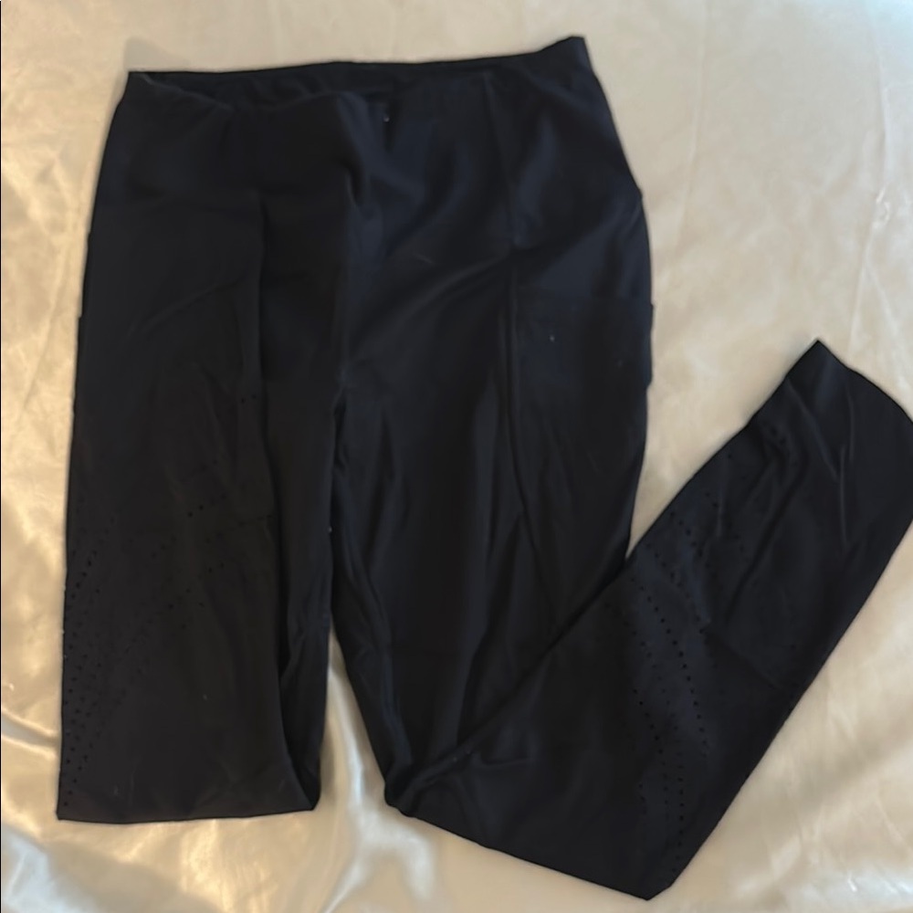 Sleek Black Women's Leggings